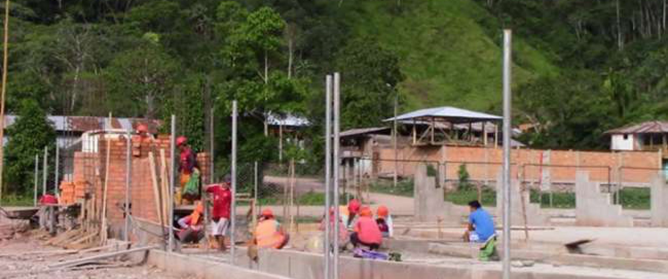 Loza-deportiva-de-Shumanza Diario Voces (Tarapoto)
05/11/2018
Juanjui. Más del 80% de avance se encuentra la losa deportiva de uso multifuncional de Shumanza, esta obra que lo vienen realizando el Programa Trabaja Perú y la Municipalidad…