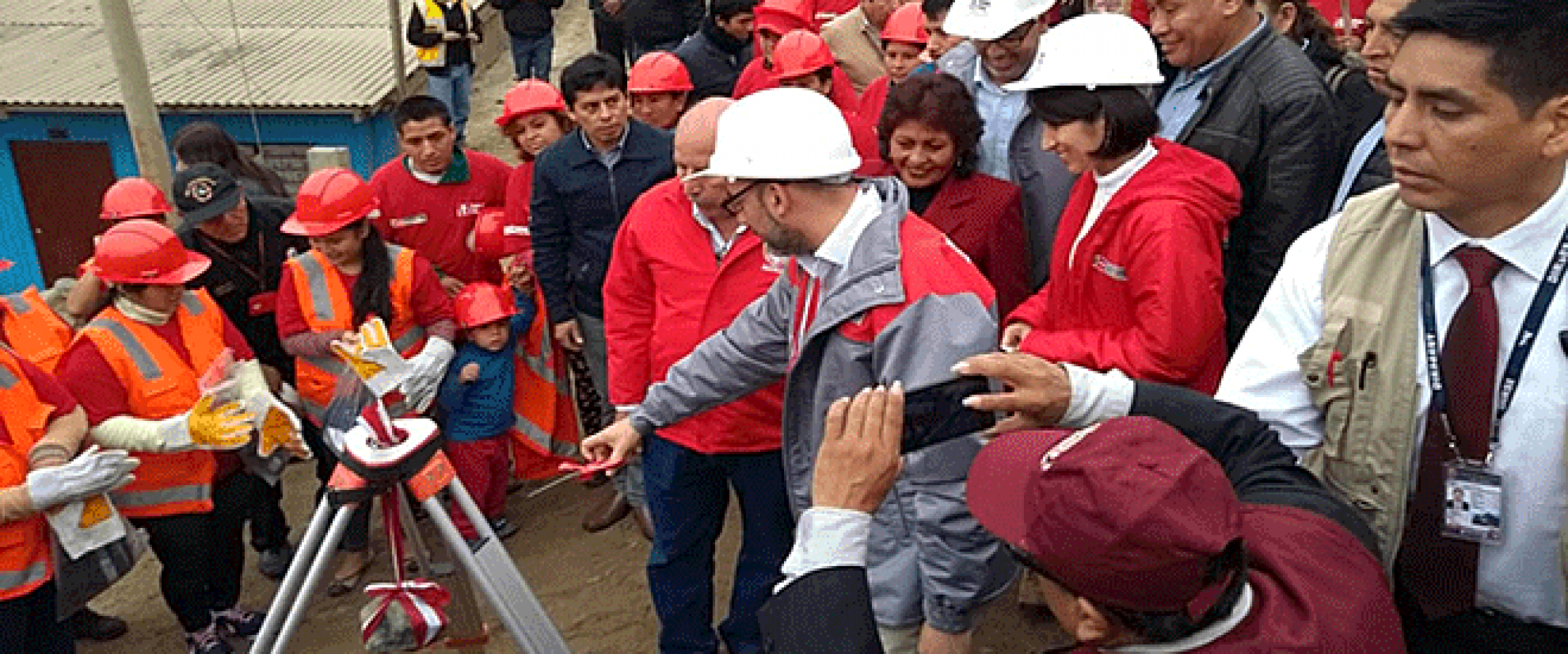 La República

17/06/2018

Este jueves 14 de junio se dio inicio a las obras de 04 Muros de contención y una Escalera que serán ejecutadas por la Municipalidad Distrital Mi Perú en la provincia del Callao con financiamiento del…