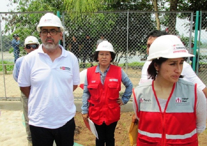 rgeherherh Diario Hoy (Tarapoto)
17/09/2018
Juanjui.- Este fin de semana, el viceministro de Trabajo y Promoción del Empleo, Fernando Cuadros Luque, llego a la ciudad de Juanjui, para supervisar las obras que ejecuta…