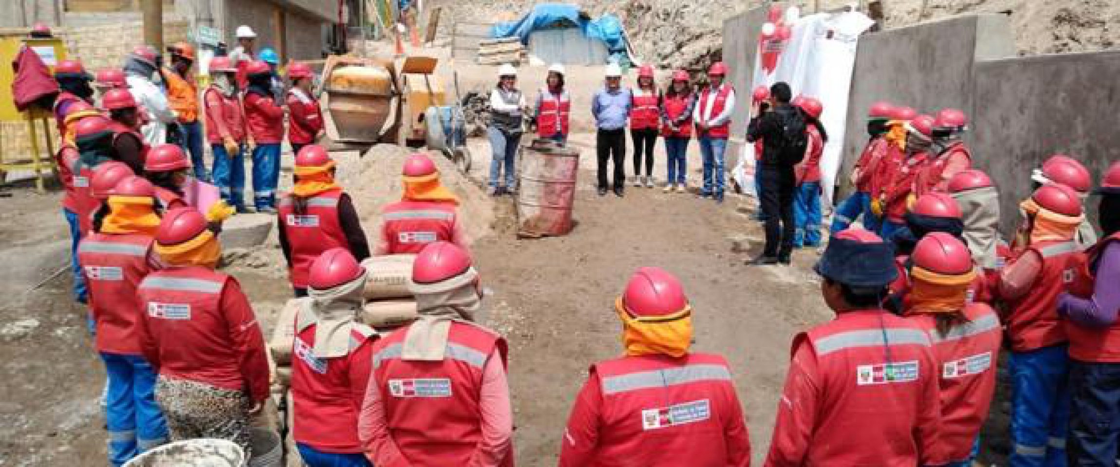 trabaja_perum_26 Radio Altamar (Moquegua)
01/10/2018
Ricardo Cutipa, Coordinador de la MPI ante el Programa Trabaja Perú, informo que para mediados de octubre según establecido en el cronograma de actividades, el alcalde de Ilo firmará…
