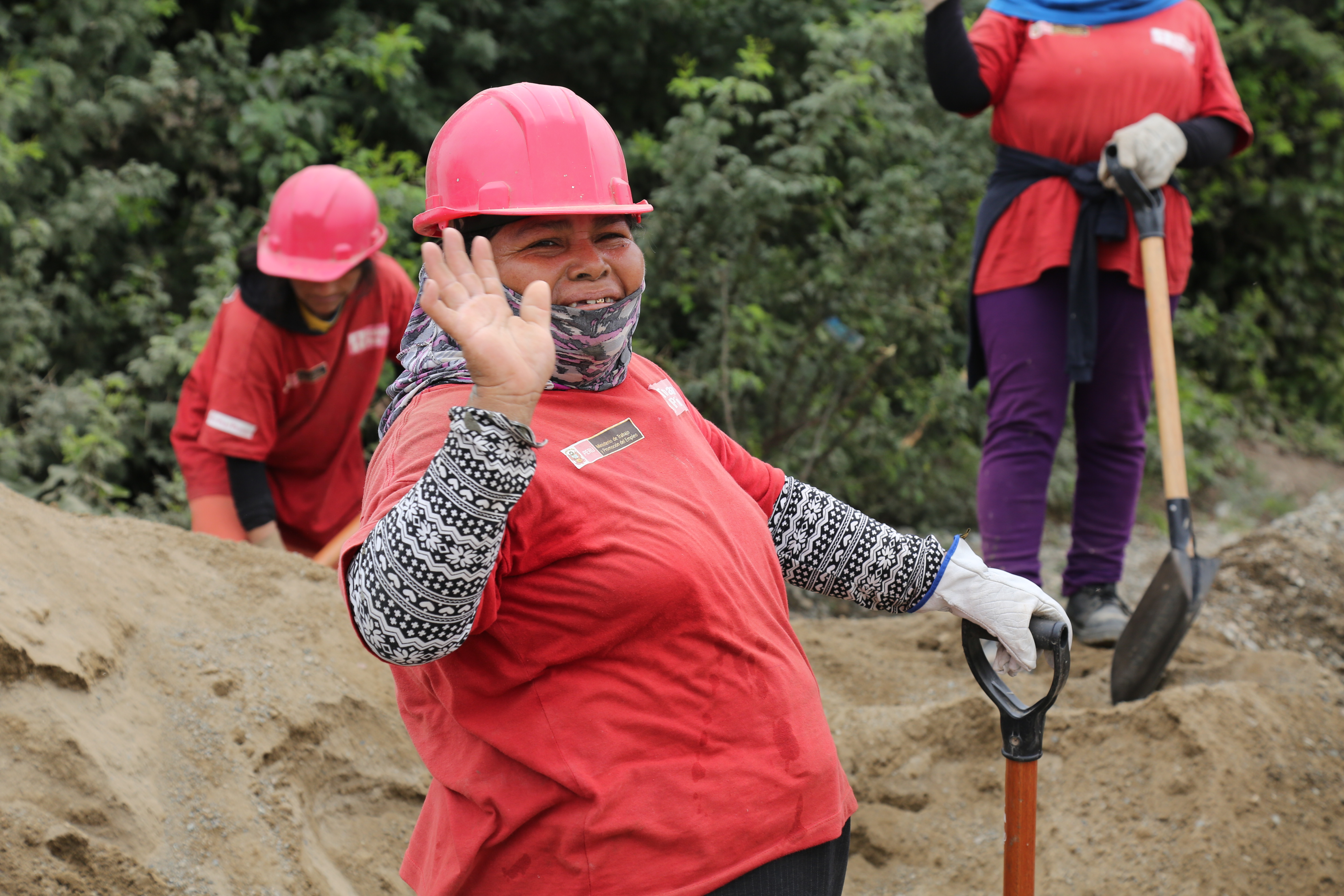 378A7997 La presentación de expedientes técnicos en la presente convocatoria de Trabaja Perú, por parte de autoridades regionales y locales,  superó en 60% la meta propuesta por el Programa. De esta forma, gracias a…