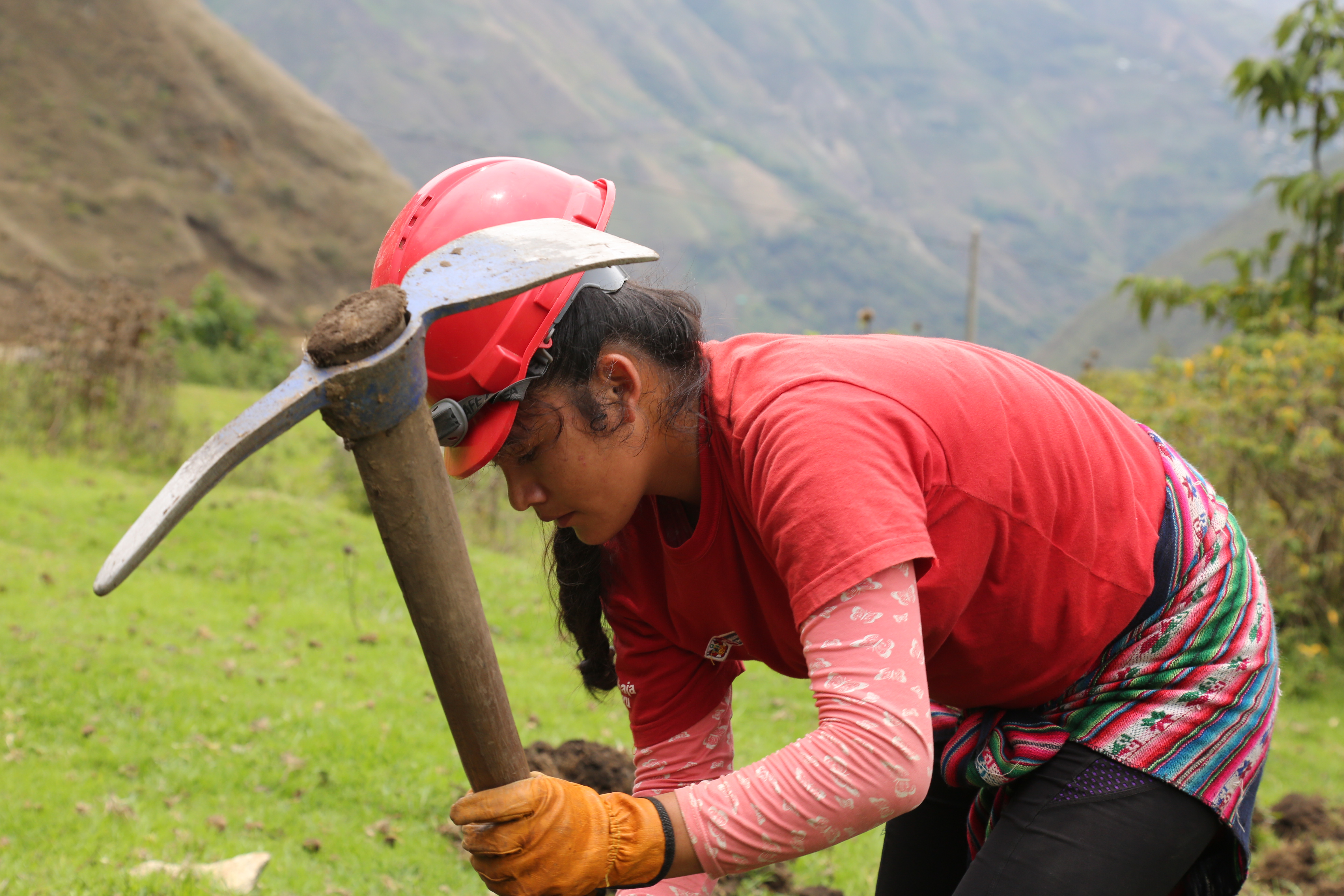 378A9760 Trabaja Perú generará este año más de 17 mil empleos temporales que favorecerán a la población más necesitada de nuestro país, a través del cofinanciamiento de 296 proyectos de infraestructura…