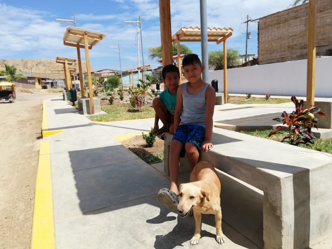 WhatsApp Image 2019-05-14 at 11.09.25 (1) Los pobladores del barrio Nicaragua, ubicado en el sector Las Palmeras del Distrito de Máncora, Piura, no contaban con una zona de esparcimiento para sus hijos e hijas. Además, no…