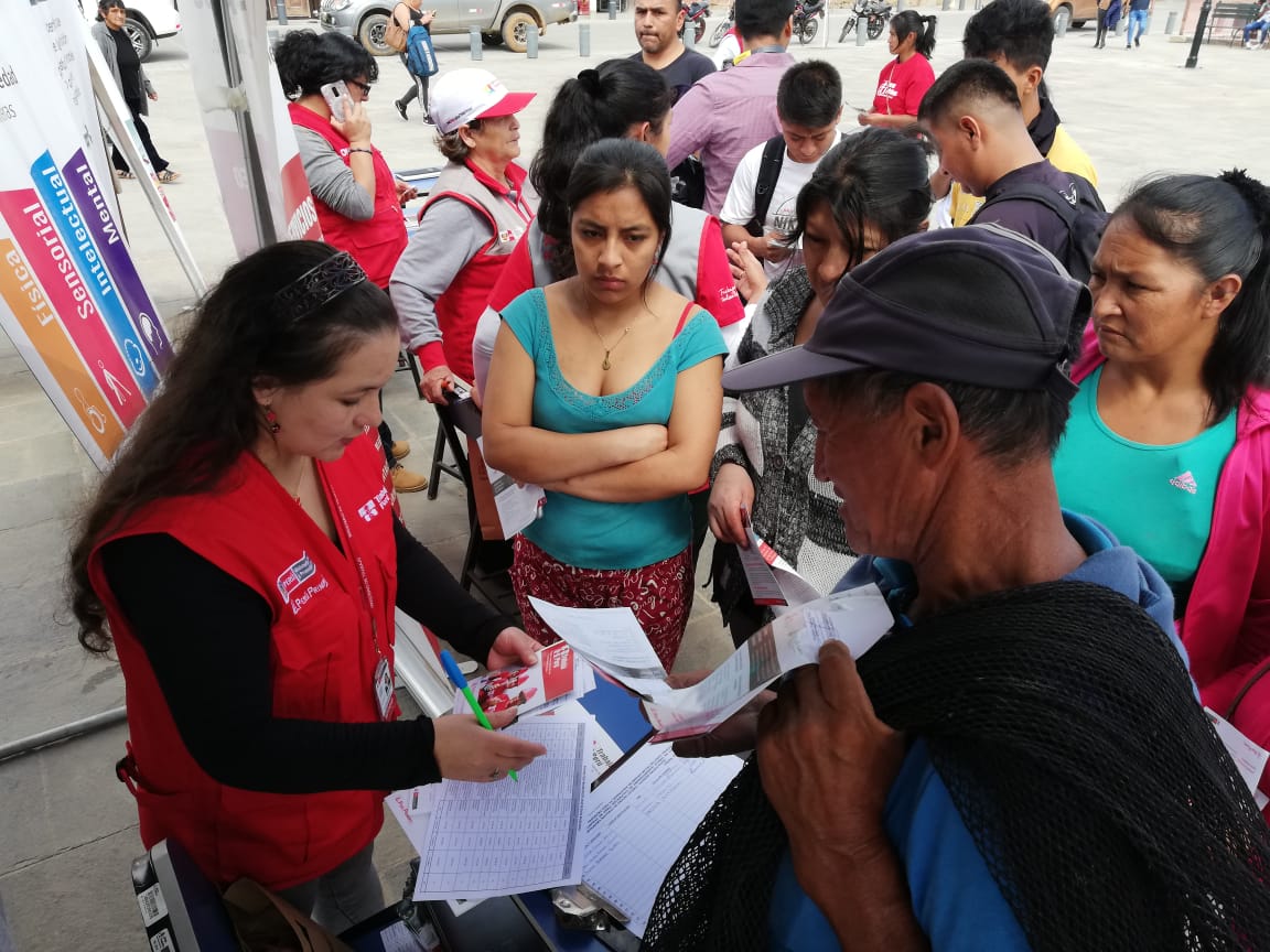 amazonas trabaja peru 2 La Unidad Zonal (UZ) Amazonas de Trabaja Perú participó ayer en la feria informativa “Emprendimiento Juvenil Región Amazonas”, llevada a cabo en la plazuela Burgos del la ciudad de Chachapoyas,…