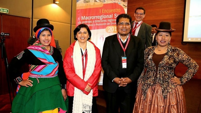 caceresmacroregionsur El Gobierno Regional de Puno organiza el “I Encuentro Macrorregional Sur de Gerentes y Directores Regionales de Trabajo y Promoción del Empleo”, con el objetivo de fortalecer las funciones y…