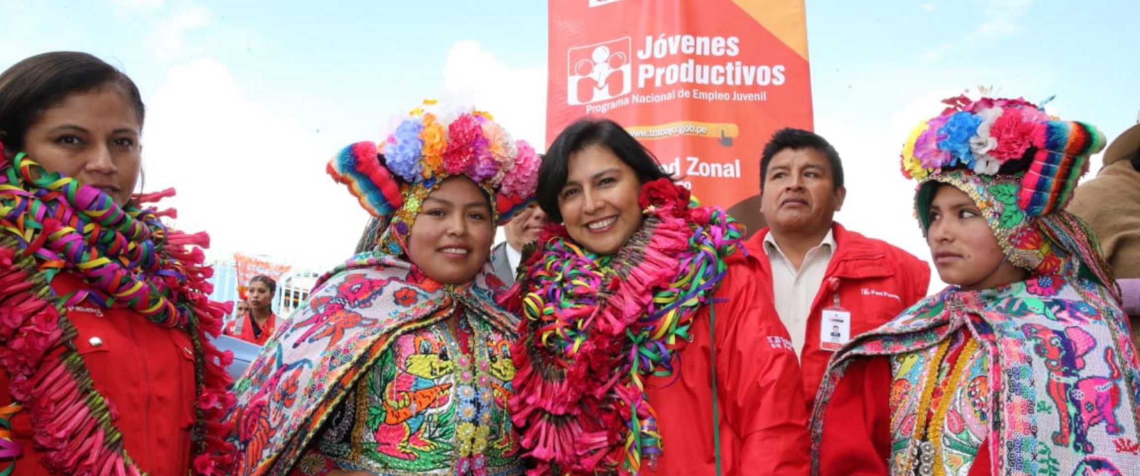 mtpe andina puno Andina
09/05/2019
La ministra de Trabajo y Promoción del Empleo (MTPE), Sylvia Cáceres, anunció en Puno la creación de 17,000 empleos temporales en el país mediante el programa social Trabaja Perú, como…
