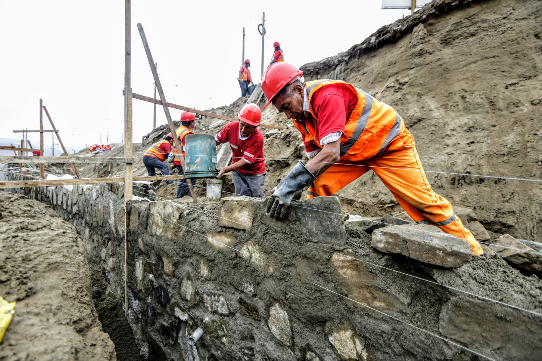mtpe andina A través de su Concurso de Proyectos 2020, Trabaja Perú busca generar más de 20 mil empleos temporales, en beneficio de los peruanos y peruanas desempleados, en situación de pobreza…