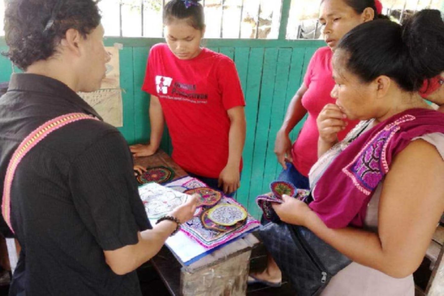 andina trabajaperu remurpe junio2019 Andina
20/06/2019
Municipios ejecutarán 72 proyectos de infraestructura este año gracias al cofinanciamiento del MTPE.
Puedes revisar la nota completa aquí.…