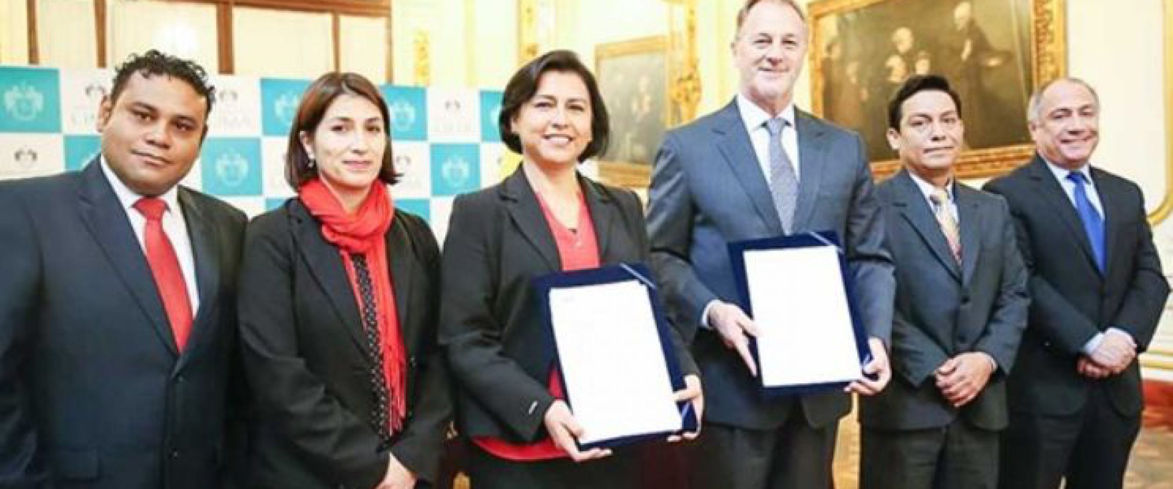 El Peruano

25/06/2019

Financiarán ejecución de tres proyectos de infraestructura social, básica y económica.

Puedes leer la nota completa aquí.…