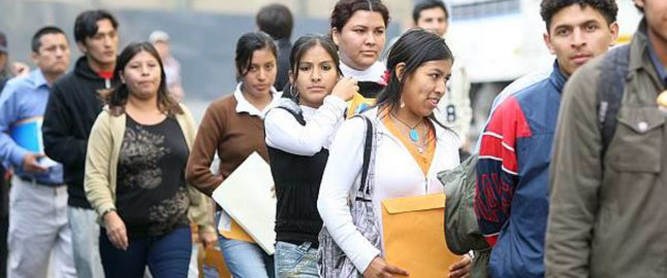 La República

11/07/2019

Programa tiene el objeto de generar empleo a pobladores en condición de pobreza de las áreas urbanas y rurales.

Lee la nota completa aquí.…