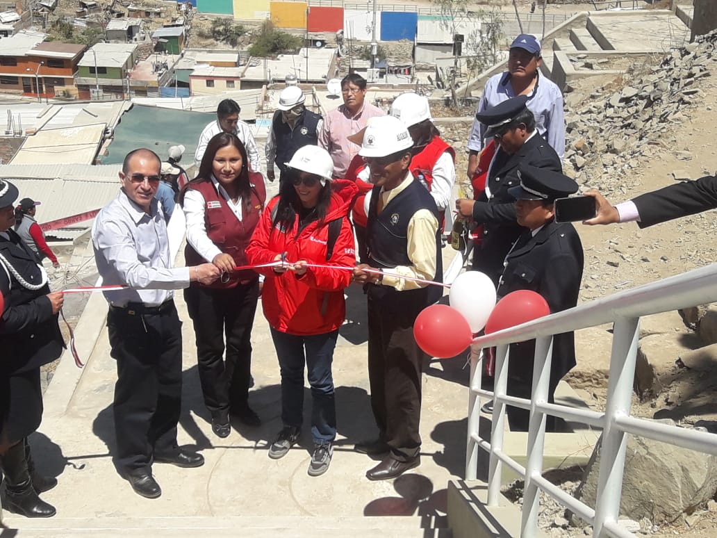 jacobo hunter trabajaperu 2019 arequipa 1 Si bien desplazarse por el pasaje Jerusalén, ubicado en el distrito de Jacobo Hunter, Arequipa, siempre había sido complicado, dadas las condiciones del terreno, sin asfaltar y pendiente, esta situación…