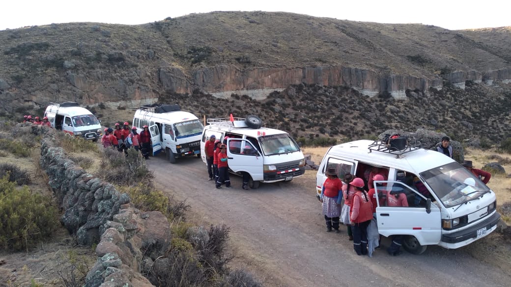 ancos trabajaperu ayacucho 2019 2 Los más de 80 participantes de Trabaja Perú de Sancos, provincia de Huanca Sancos, Ayacucho, se trasladan todos los días, desde la plaza principal del distrito hacia la zona donde…