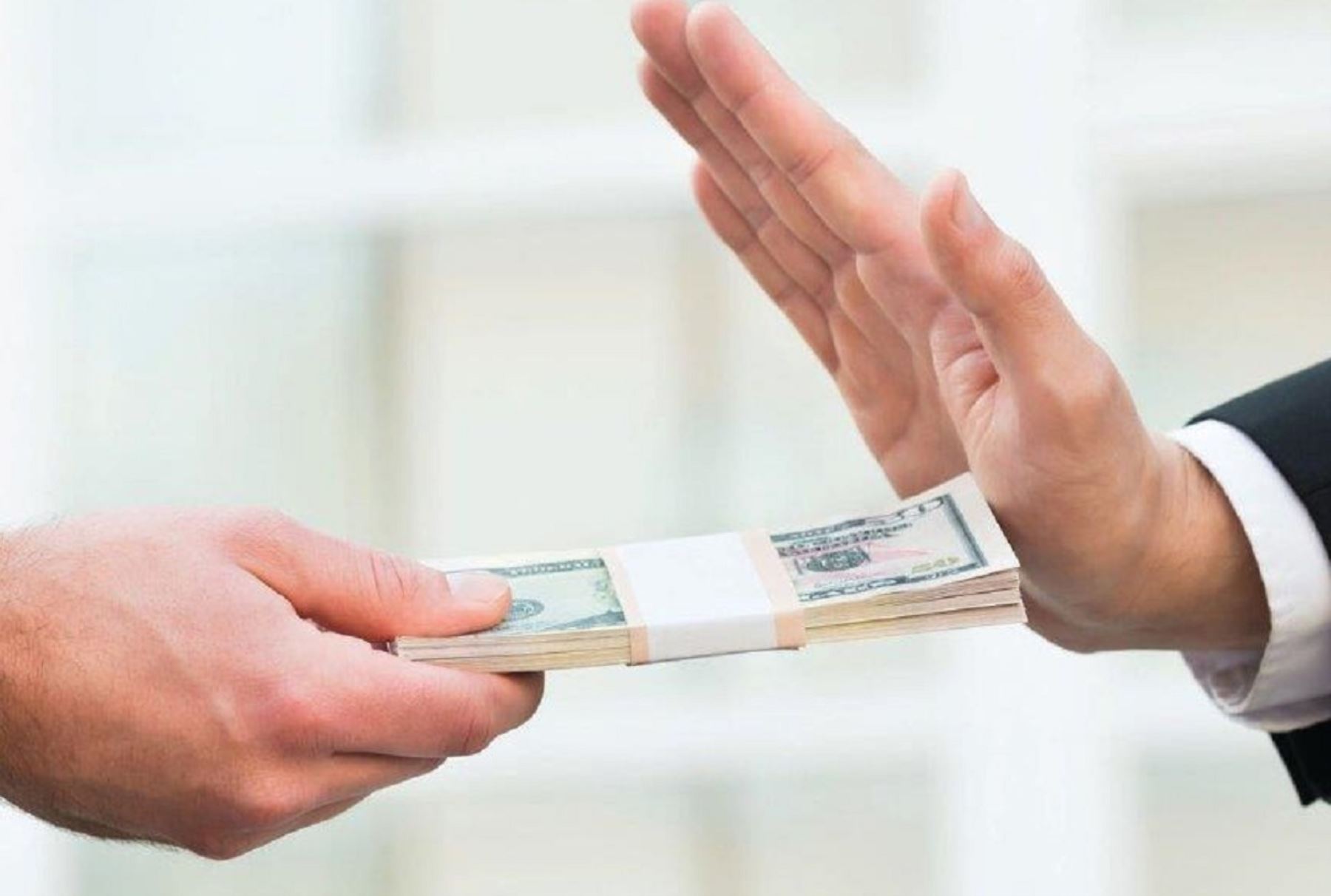 000555160W El programa Trabaja Perú, en línea con el objetivo de plantear una lucha frontal contra la corrupción, recuerda a los servidores públicos -y a nuestra población, en general- la importancia…