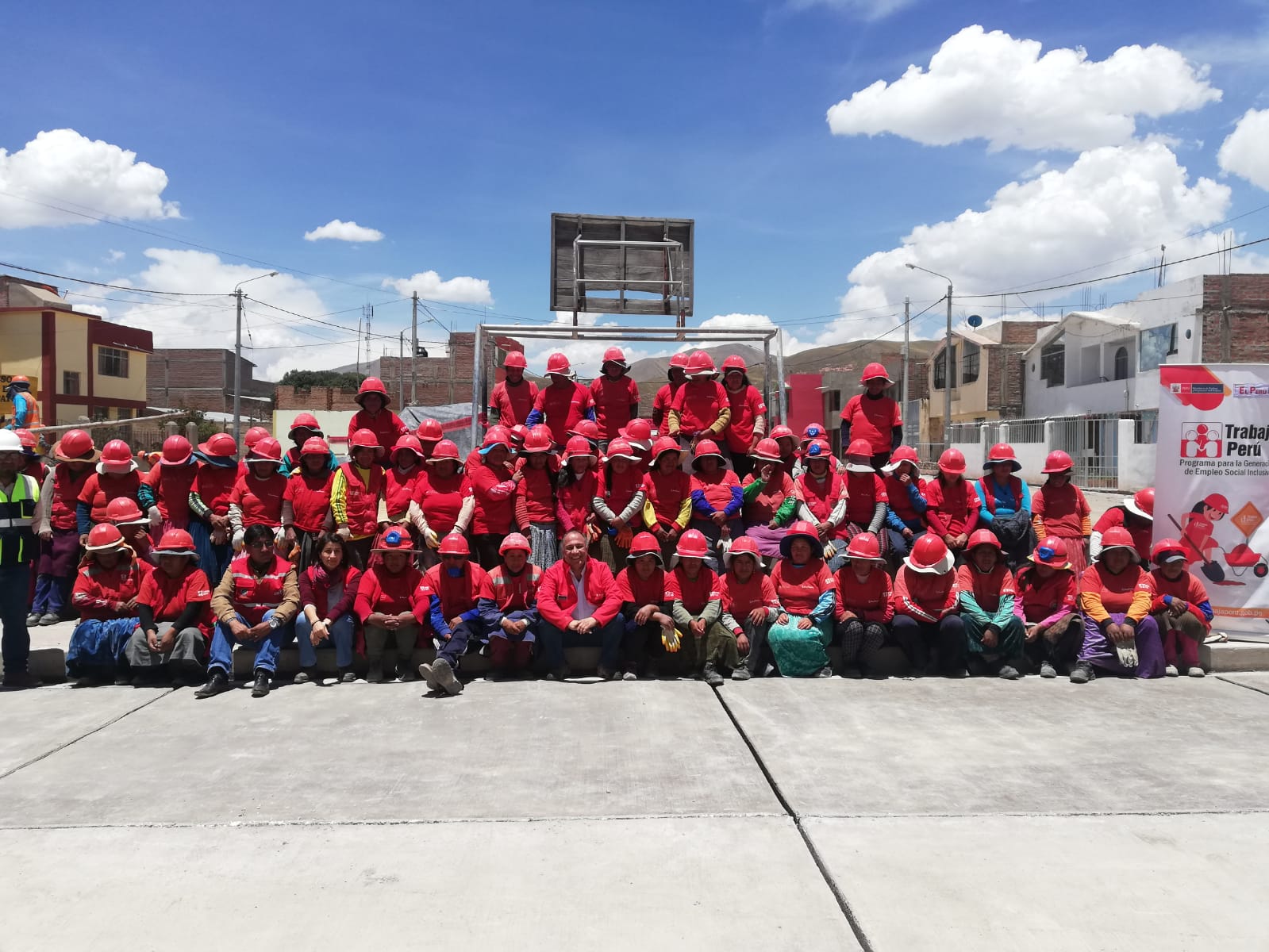Puno supervision trabajaperu2019 4 El viceministro de Promoción del Empleo y Capacitación Laboral, Javier Palacios Gallegos, supervisó hoy cuatro proyectos de infraestructura básica, social y económica que Trabaja Perú cofinancia en Puno con una…