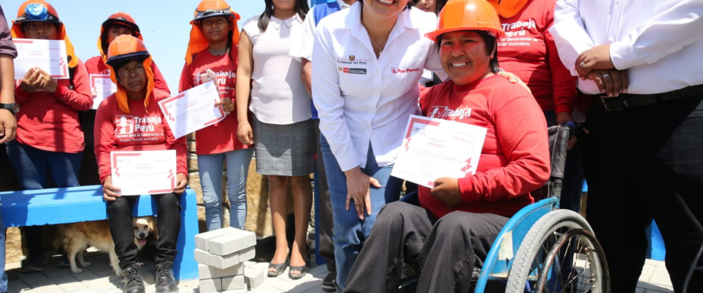 Andina

05/11/2019

La ministra Sylvia Cáceres supervisó proyectos de infraestructura básica en el distrito de Bernal.

Puedes leer la nota completa aquí.…