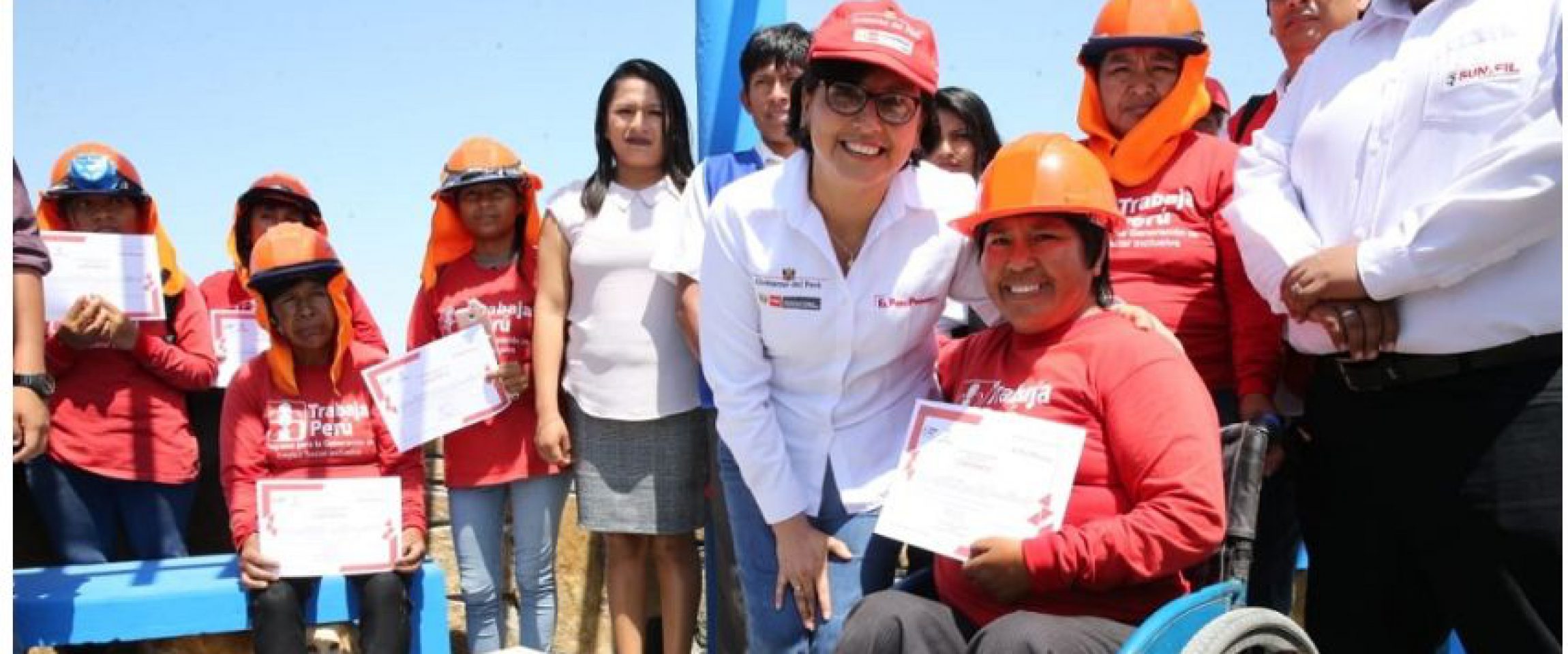 regional piura trabajaperu noviembre2019 El Regional Piura (Piura)
05/11/2019
El Gobierno está generando 339 empleos temporales en Piura, casi tres veces más que el año 2018, por medio del Programa Trabaja Perú, en beneficio de la…