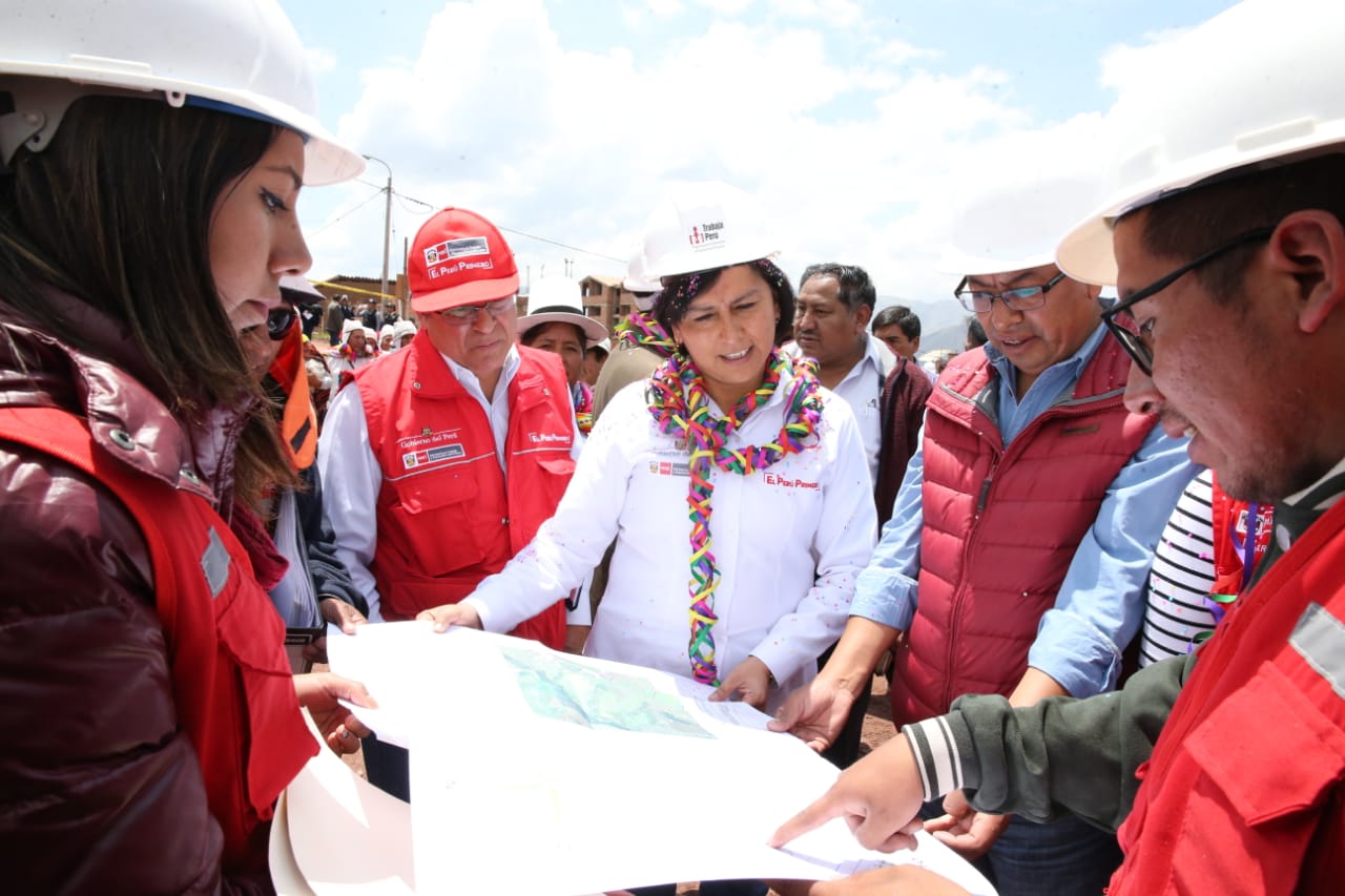san jeronimo cusco trabajaperu2019 1 La ministra de Trabajo y Promoción del Empleo, Sylvia Cáceres, visitó hoy el distrito de San Jerónimo, Cusco, y supervisó tres obras cofinanciadas por Trabaja Perú -con la suma de S/…