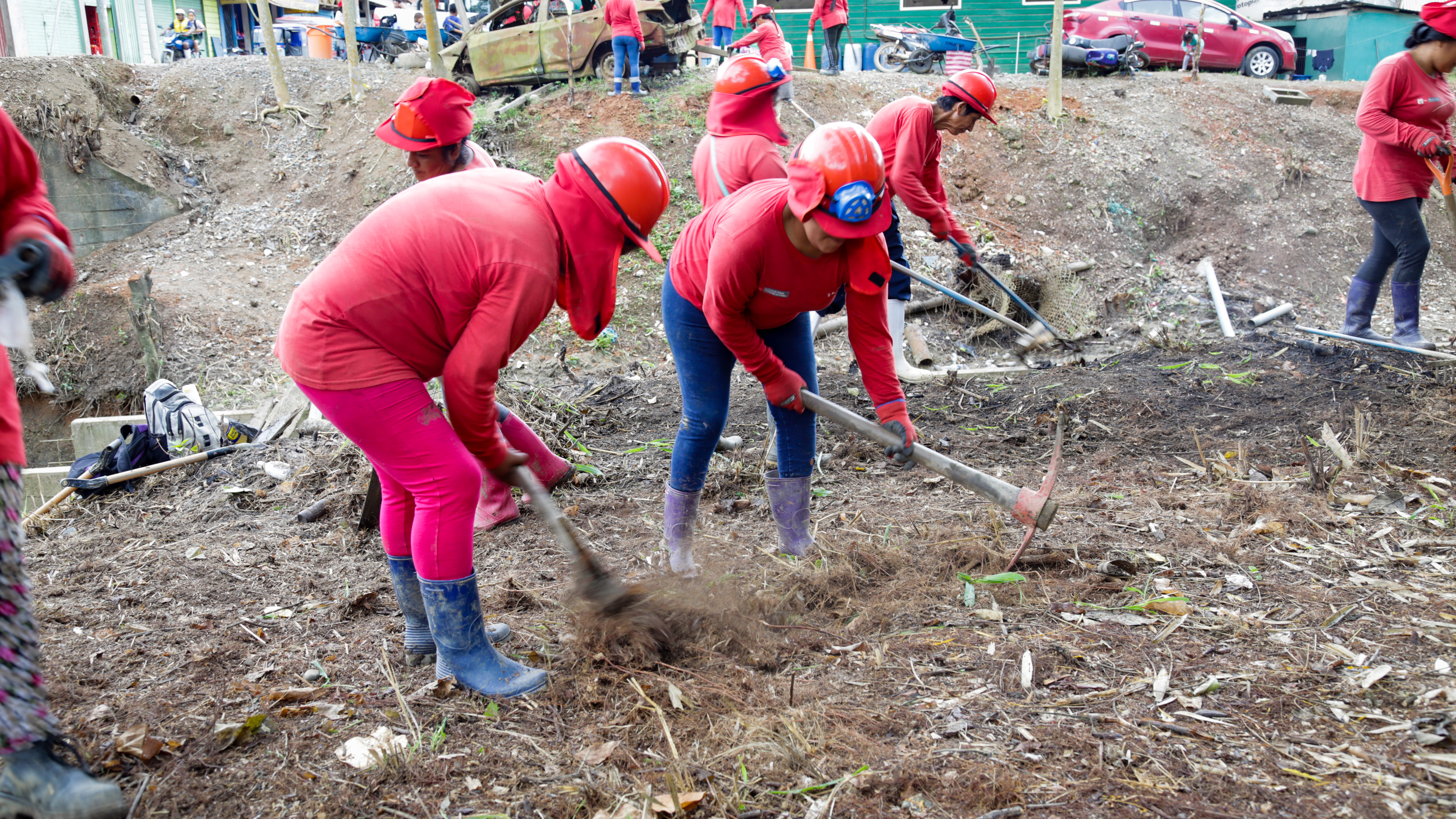 aii Otros más de 100 mil empleos temporales serán generados en beneficio de los peruanos y peruanas que se encuentran en situación de pobreza, así como de aquellas personas que se…