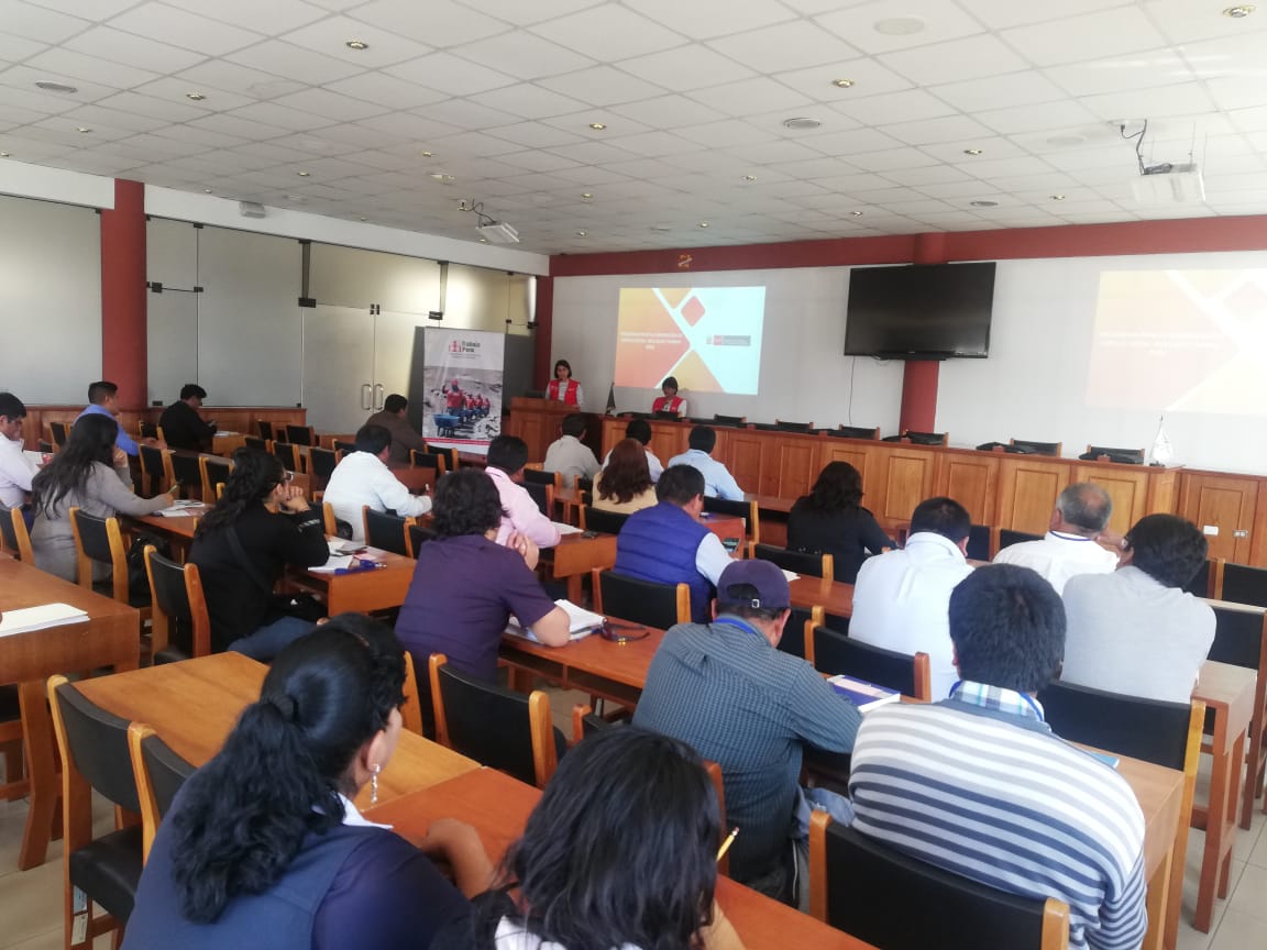 Arequipa taller trabajaperu2020 1 Con el fin de generar empleo temporal inclusivo, Trabaja Perú se encuentra promoviendo en todo el país, a través de sus unidades zonales, su convocatoria 2020 relacionada a su Concurso…