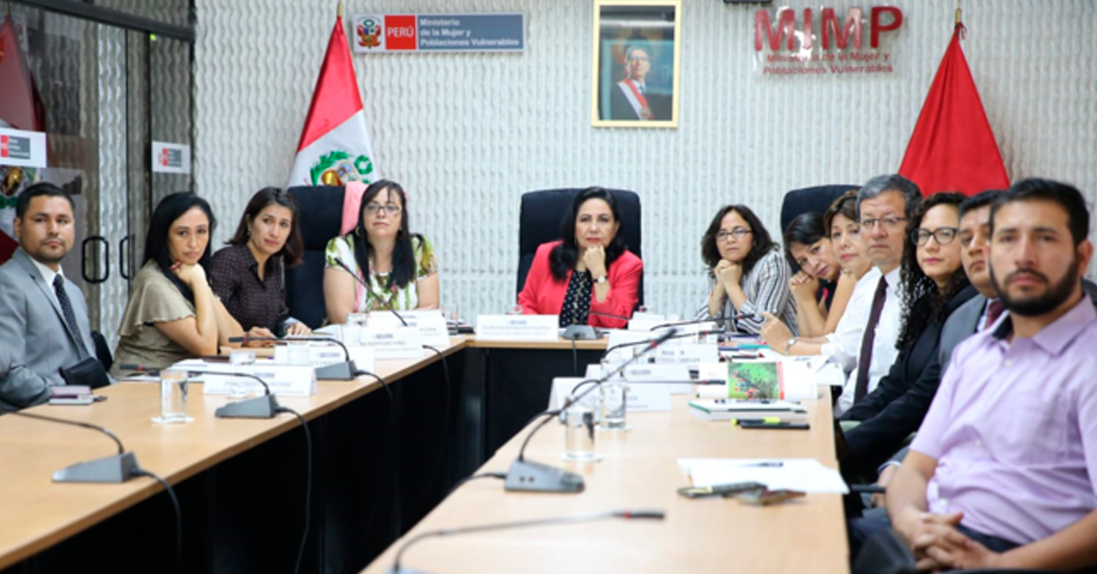 Exitosa

01/01/2020

La ministra Gloria Montenegro, y la directora ejecutiva de Trabaja Perú, Flor Blanco, se reunieron para generar estrategias para empoderar a la mujer.

Puedes leer la nota completa aquí.…