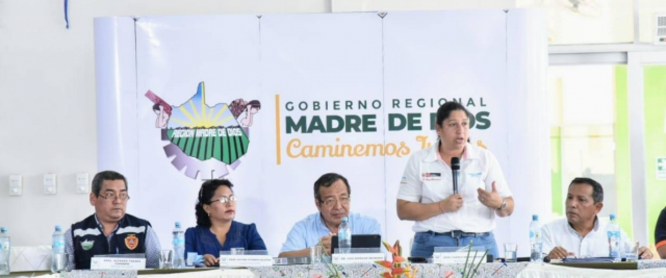 madrededios trabajaperu2020 Madre de Dios Radio (Madre de Dios)
27/01/2020
Como representante del Ejecutivo, la ministra del Ambiente, Fabiola Muñoz, habló sobre los presupuestos asignados a la región para proyectos multisectoriales. Así, dijo que…