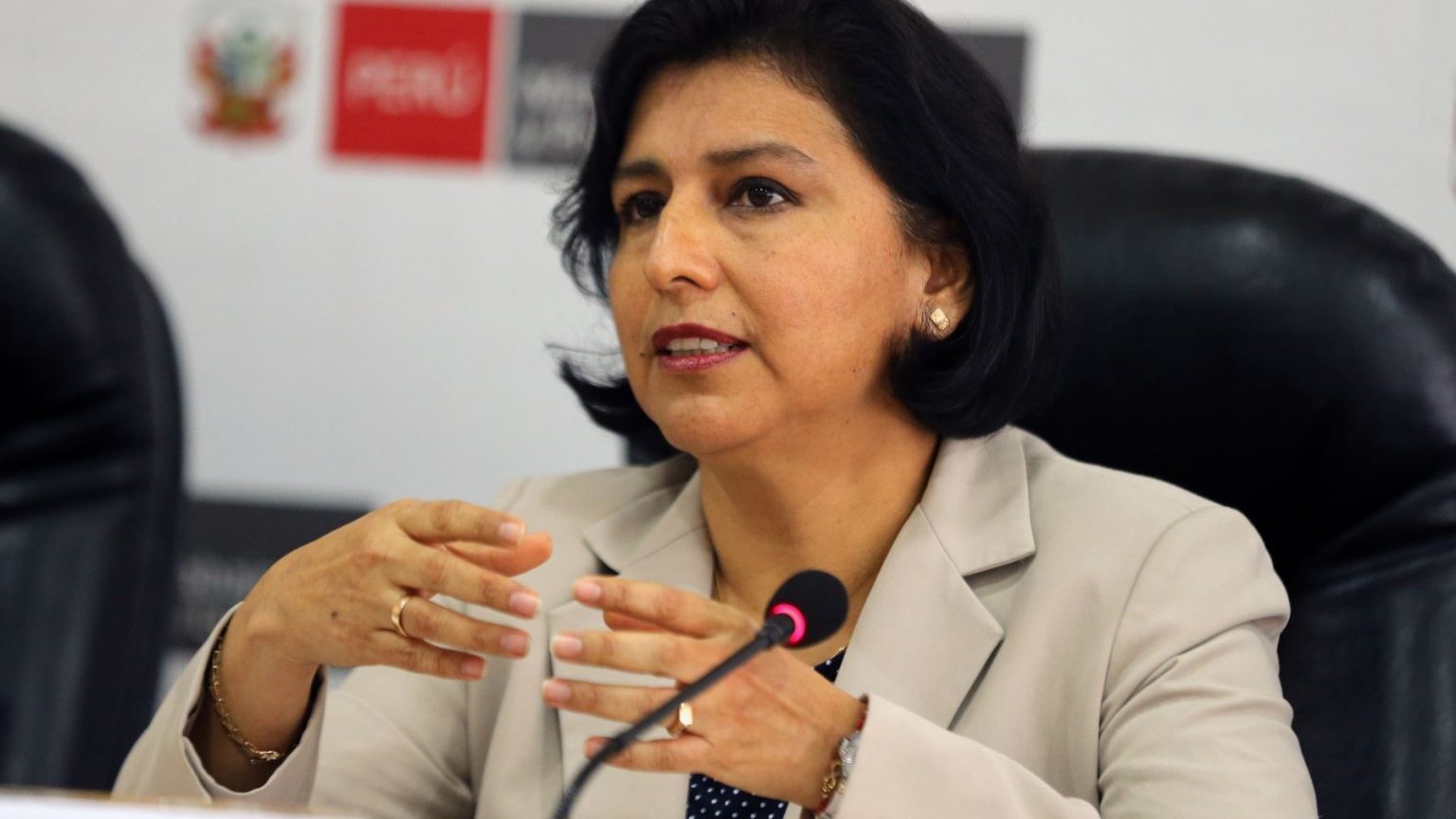 Ministra-trabajo infomercado junio InfoMercado
12/06/2020
El programa Trabaja Perú beneficiará con empleo temporal a la población más pobre de Piura, Lambayeque, La Libertad, Lima y Arequipa.
Puedes revisar la nota completa aquí.…