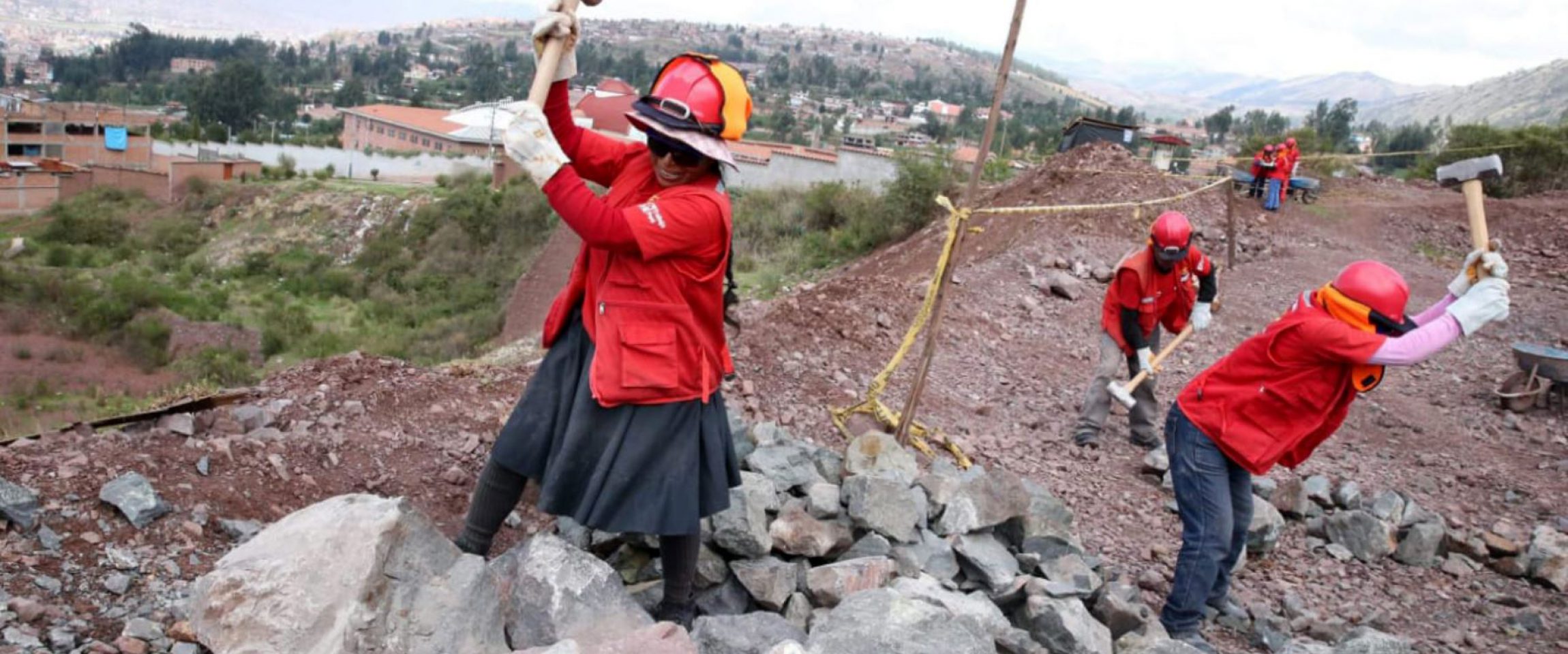 andina trabaja peru arranca junio Andina
15/06/2020
El Ministerio de Trabajo y Promoción del Empleo (MTPE), indicó que a través del programa Trabaja Perú proyecta generar 226,000 empleos, con una inversión adicional aproximada de 700 millones de…